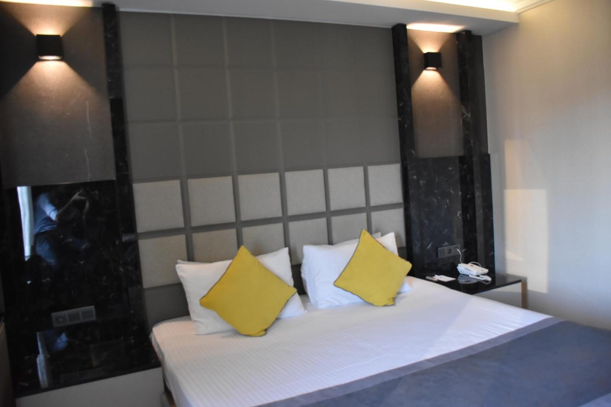 Uk Ankara Hotel Exterior photo