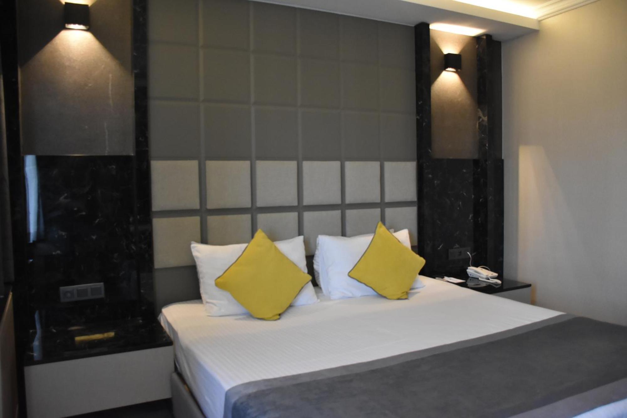 Uk Ankara Hotel Exterior photo